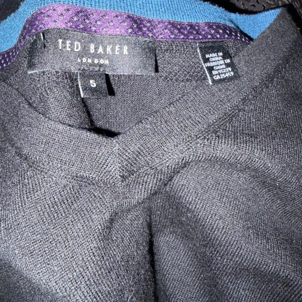 Ted‎ Baker London Black V Neck Wool Blend Sweater Size 5